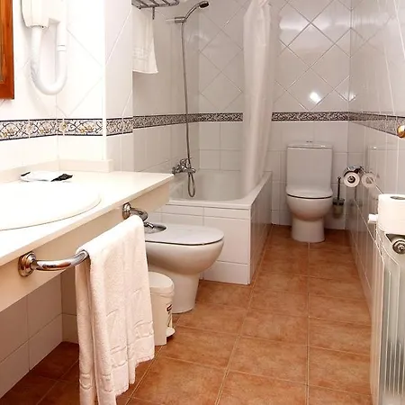 Hotel Valcarce Camino De Santiago 3*